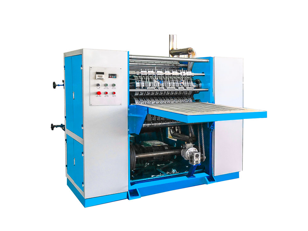 Double-fold extraction aluminum foil folding machine